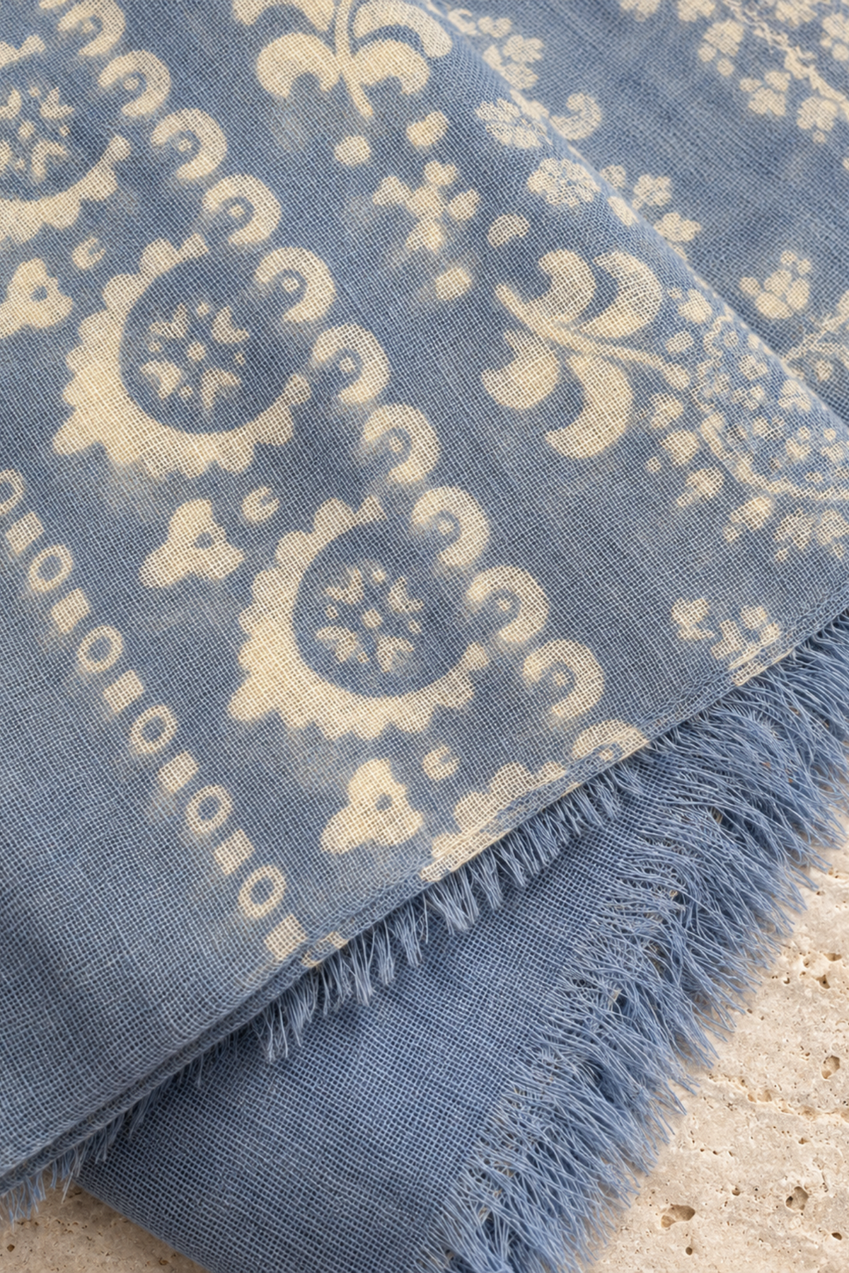 Louis wool scarf with ecru motifs – Sky blue — Curling Paris