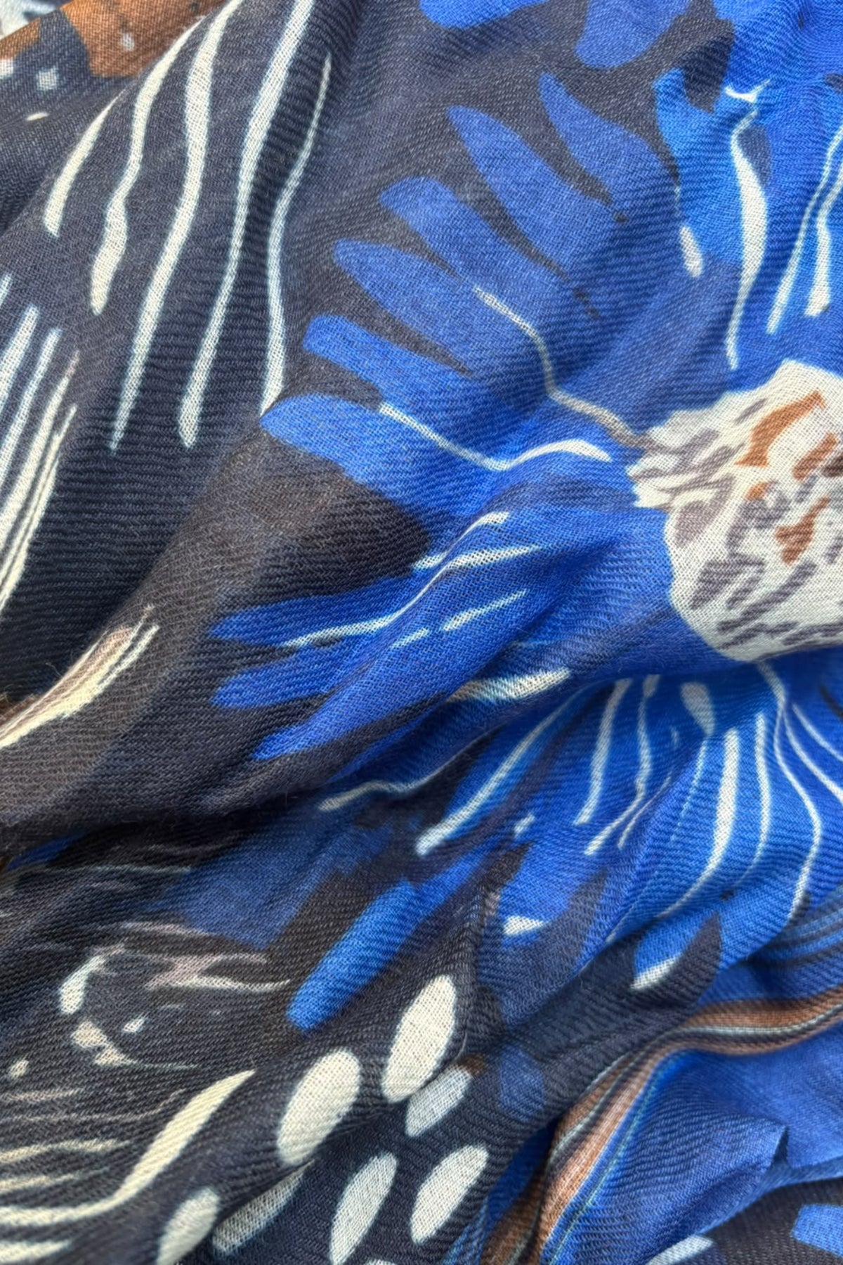 Étole Anne imprimé floral en laine & soie - Bleu-ECHARPES FEMME-Curling-Paris