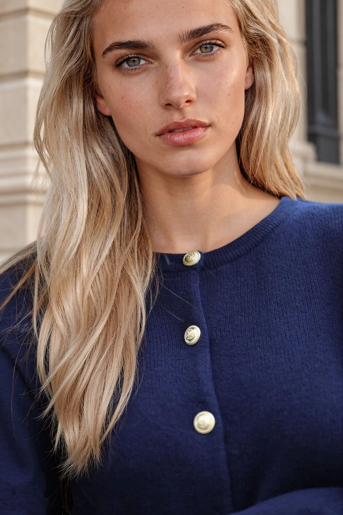 Gilet Charlie à boutons dorés en laine et cachemire - Marine-PULL FEMME-Curling-Paris