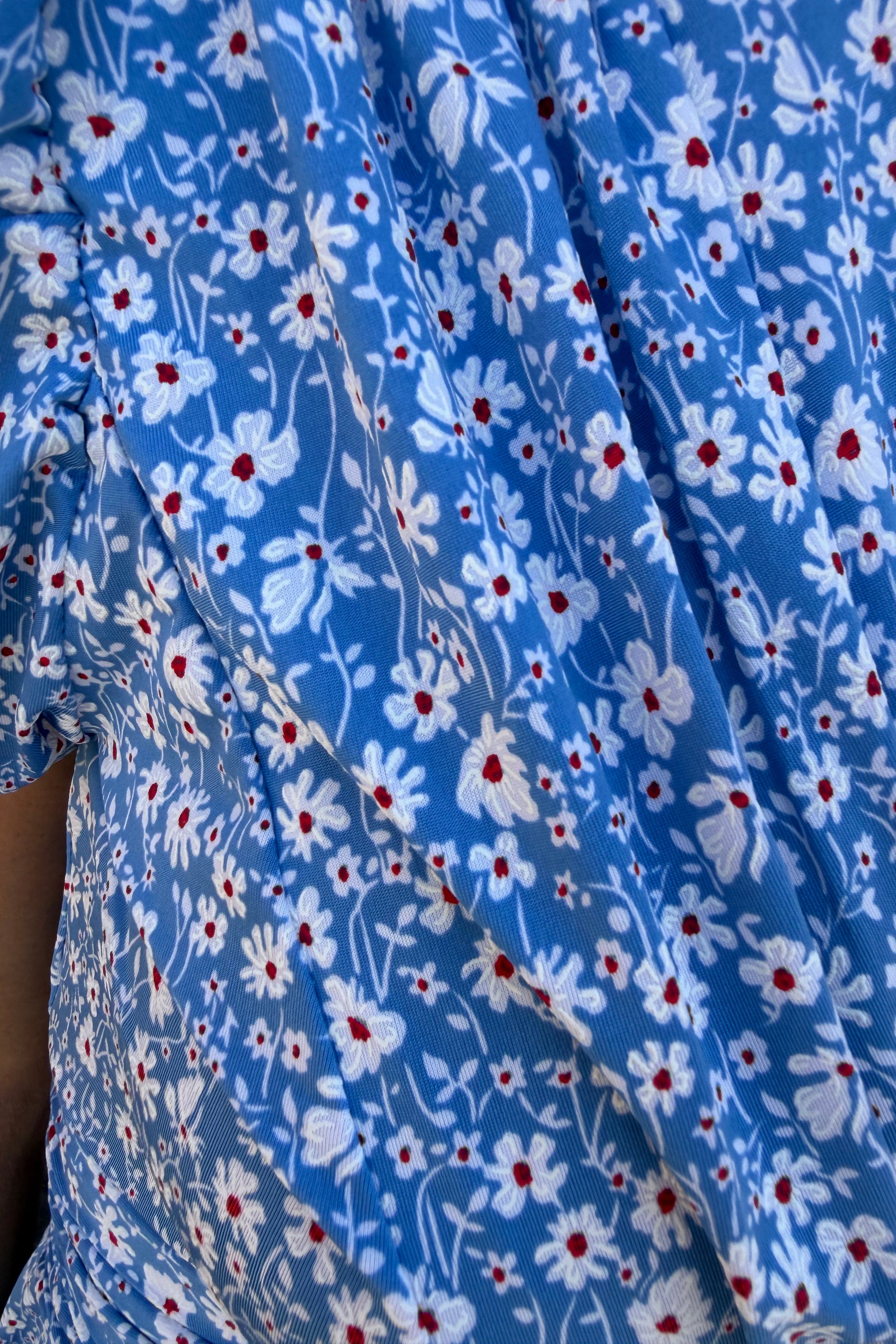 Robe Vogue infroissable - Fleurs ciel et rouge