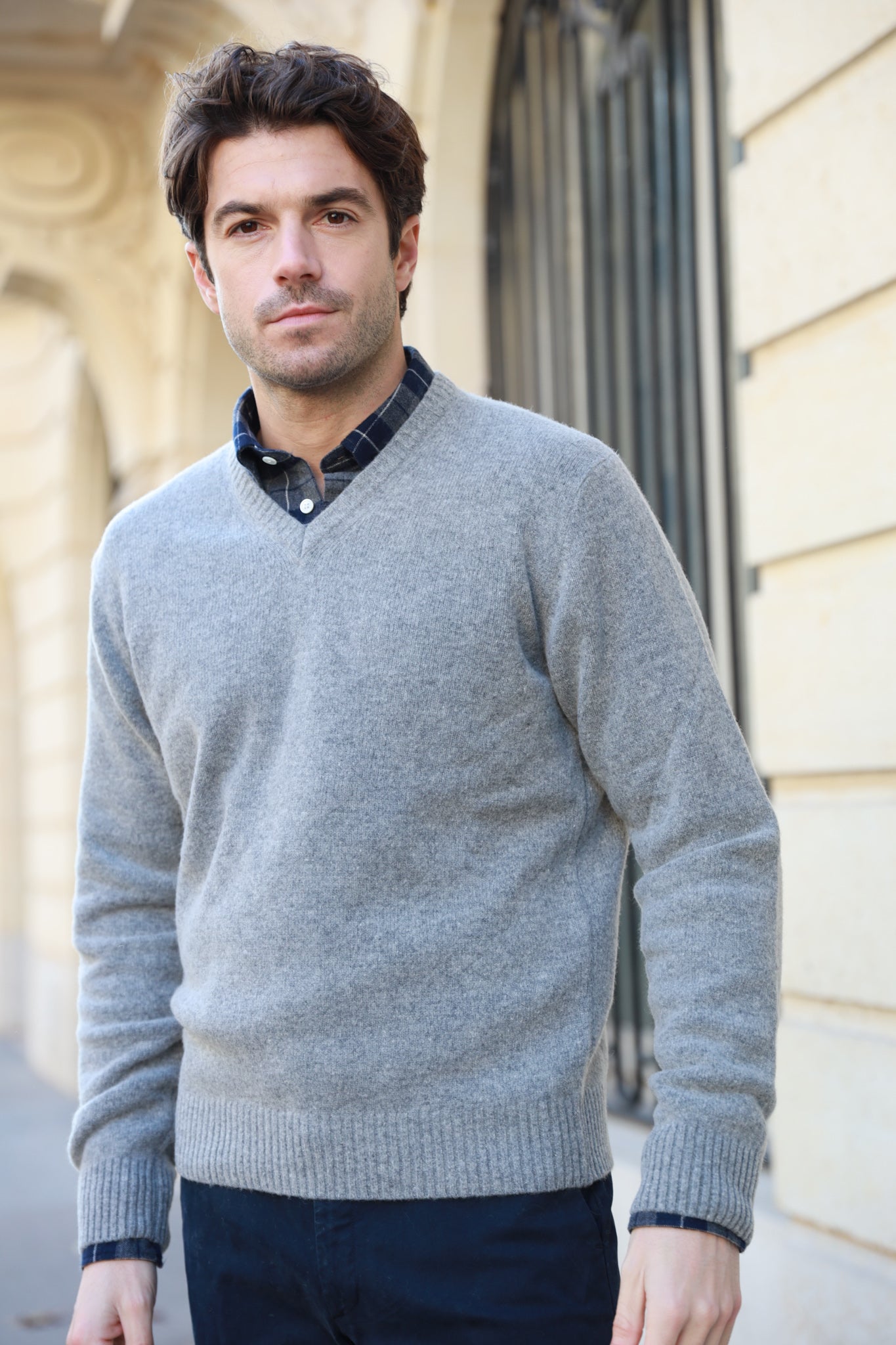 Pull Robin col v en lambswool - Gris-PULL HOMME-Curling-Paris