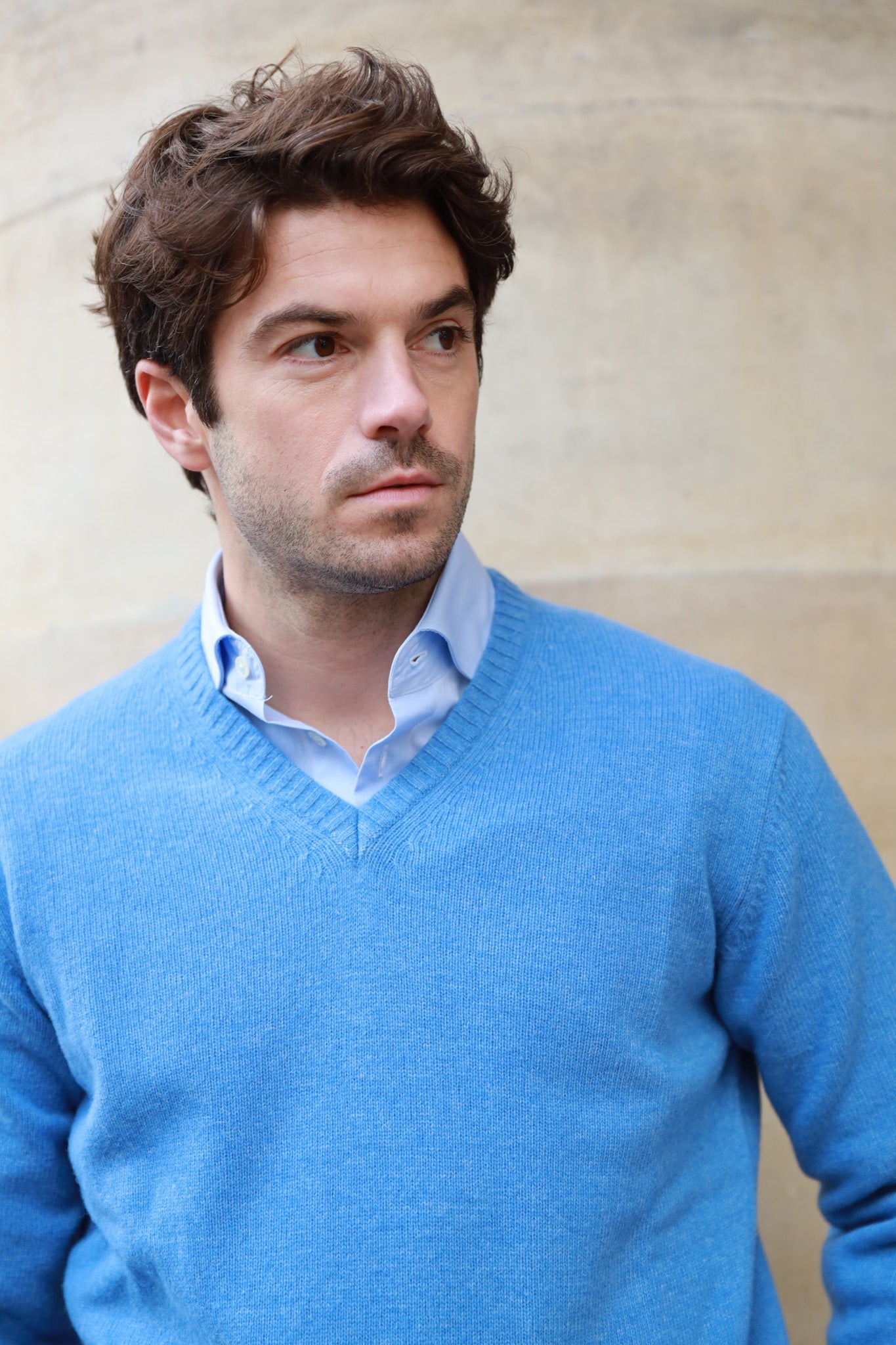 Pull Robin en lambswool col V - Ciel-PULL HOMME-Curling-Paris