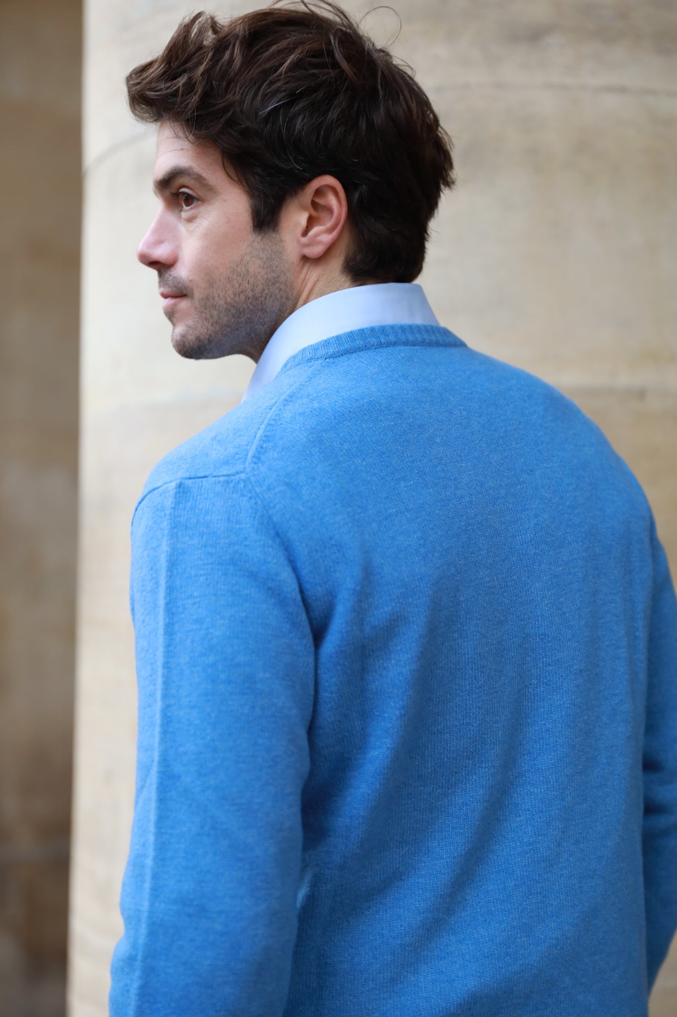 Pull Robin en lambswool col V - Ciel-PULL HOMME-Curling-Paris