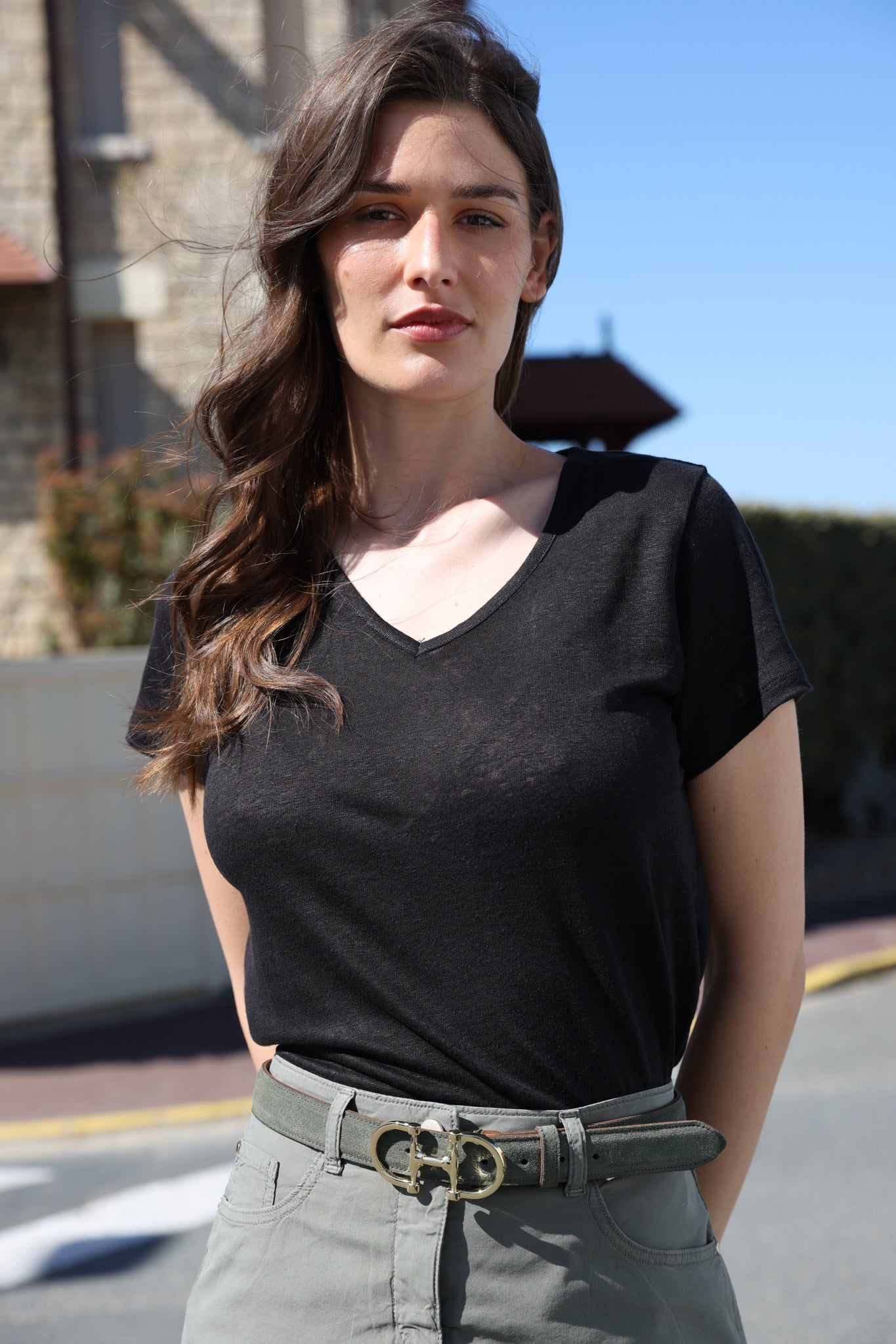 T-shirt col en v lin - Noir-T-SHIRT FEMME-Curling-Paris