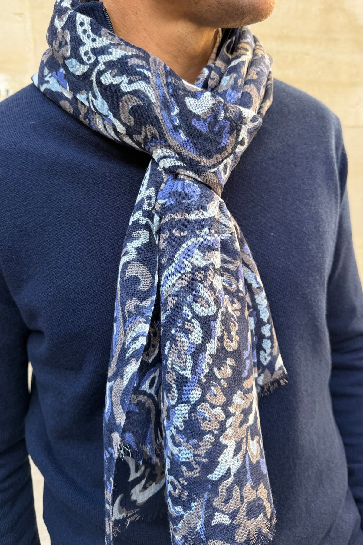 Écharpe Louis en laine à motifs cachemire – Marine et taupe