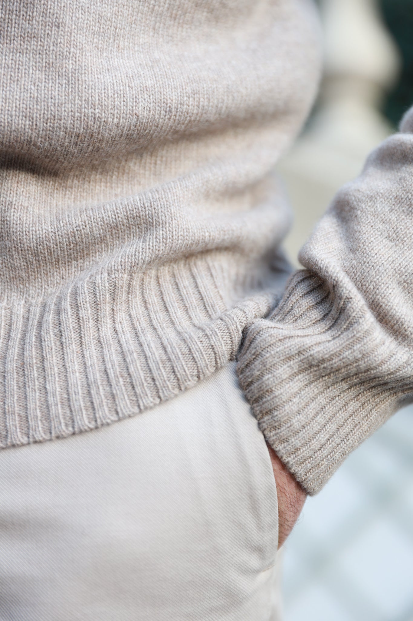 Pull Hugues col rond en laine & cachemire - Mushroom-PULL HOMME-Curling-Paris