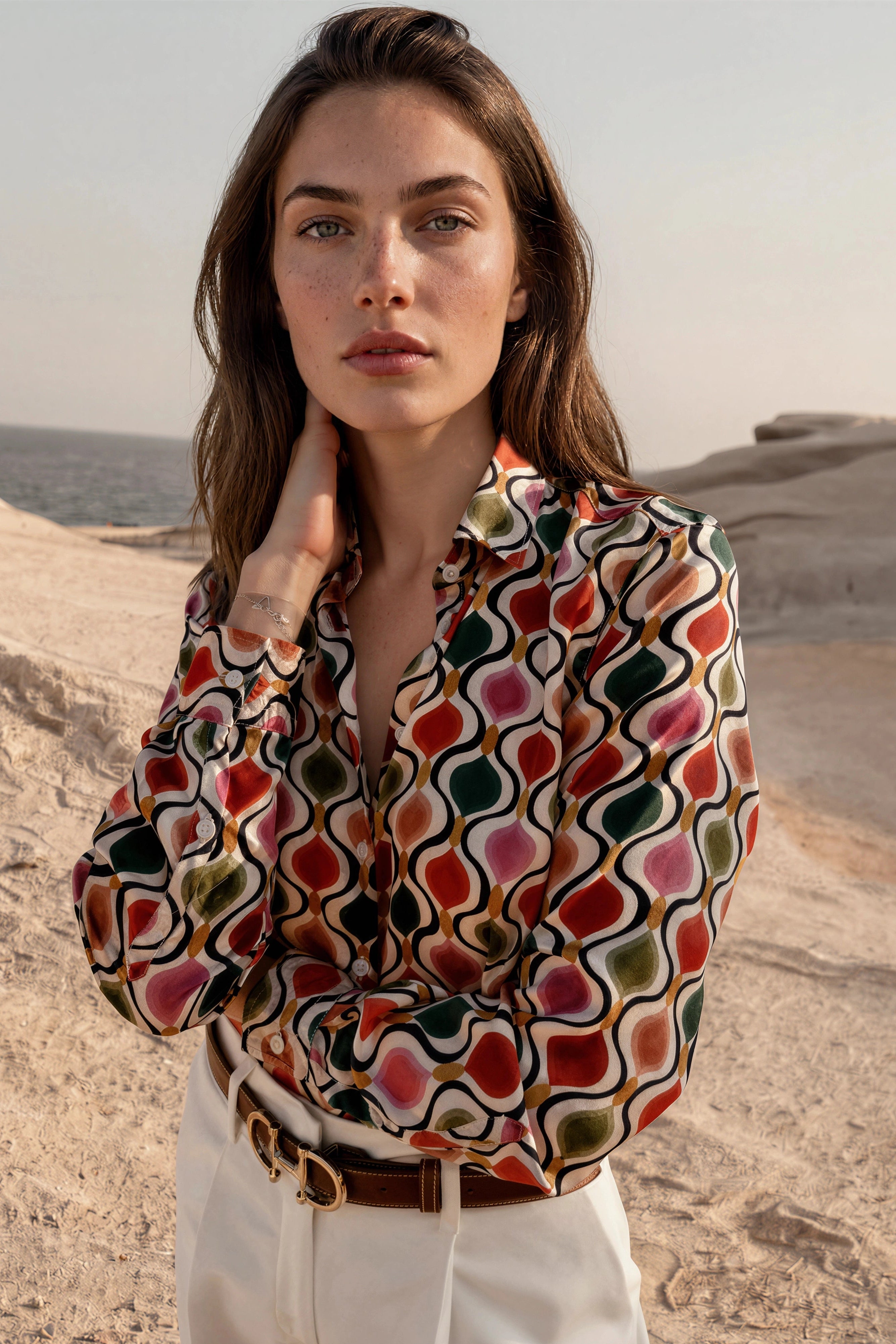Chemisier Clemence imprimé soyeux - Beige, rouge et vert