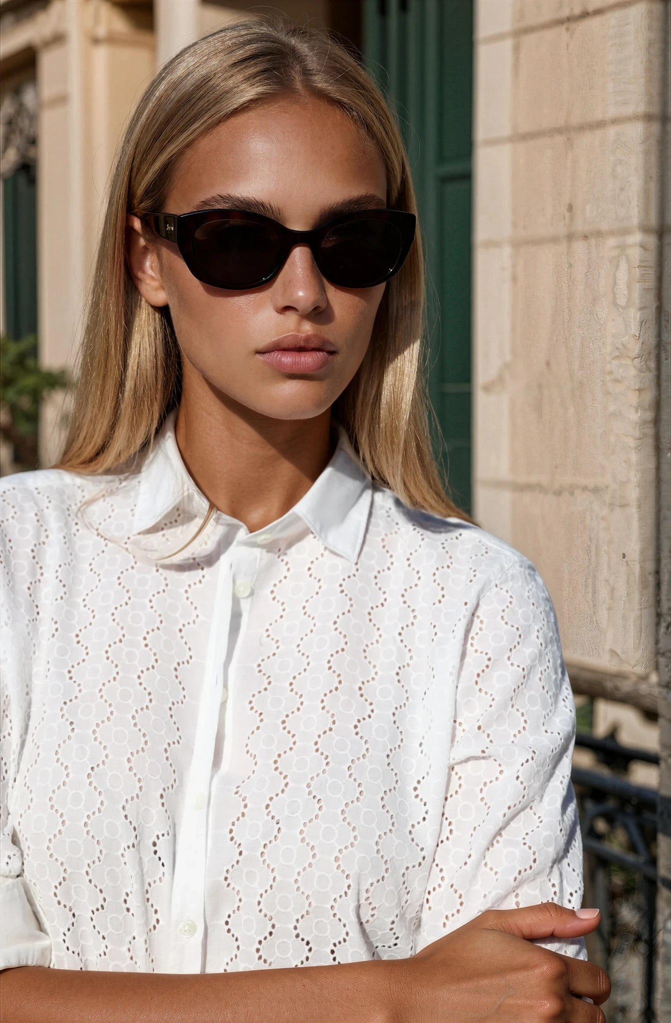 Chemisier Cannelle à broderie anglaise en coton - Blanc-CHEMISIER FEMME-Curling-Paris