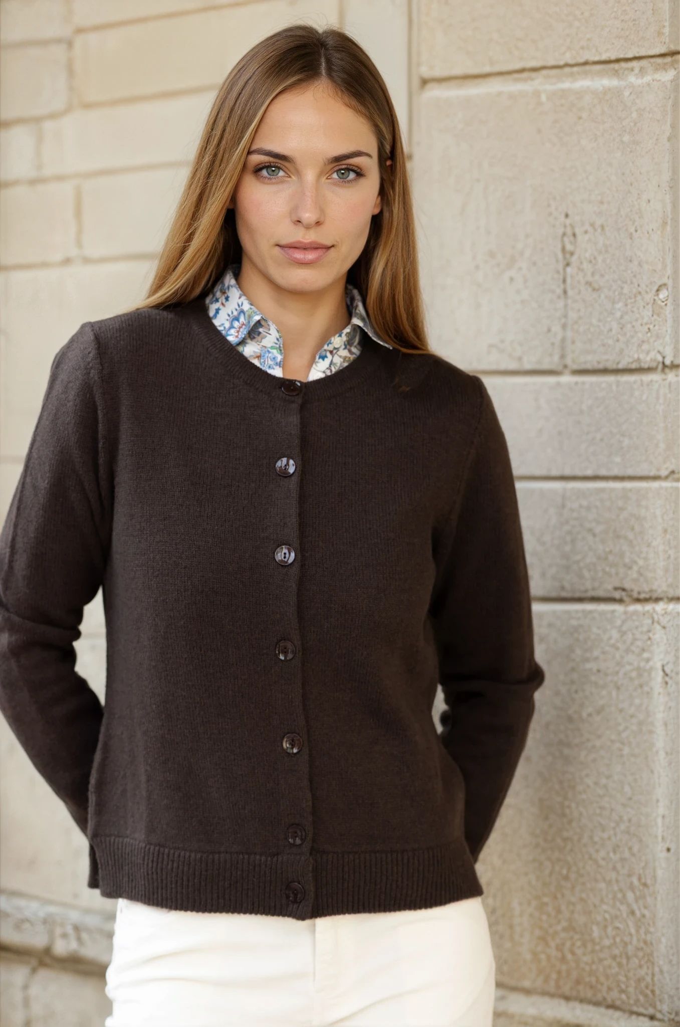 Gilet Charlie à boutons Col Rond en laine et cachemire - Marron-PULL FEMME-Curling-Paris