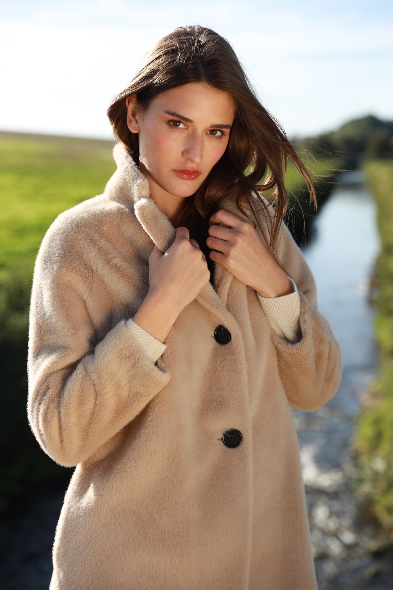 Manteau Lea en éco fourrure - Beige-MANTEAU FEMME-Curling-Paris