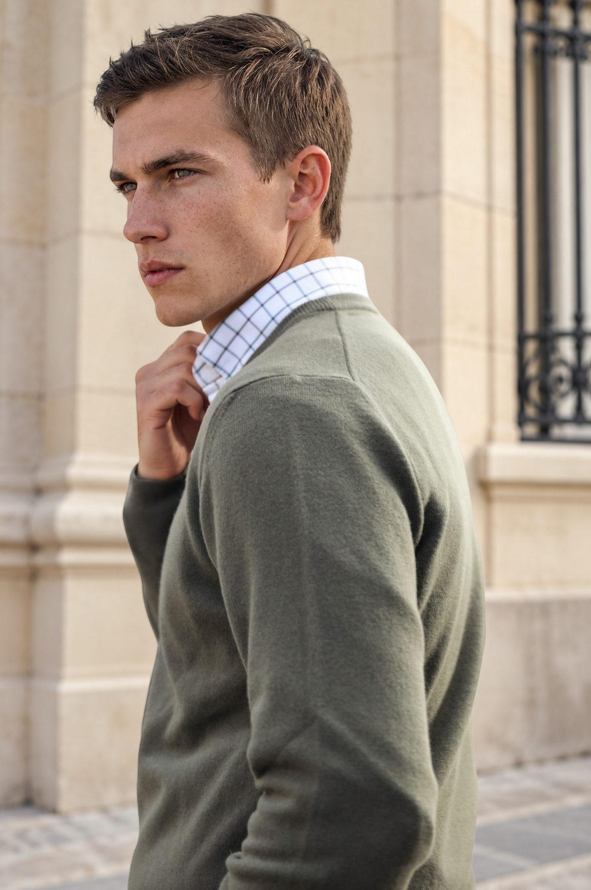 Pull Elijah col v 100 % cachemire - Kaki-PULL HOMME-Curling-Paris