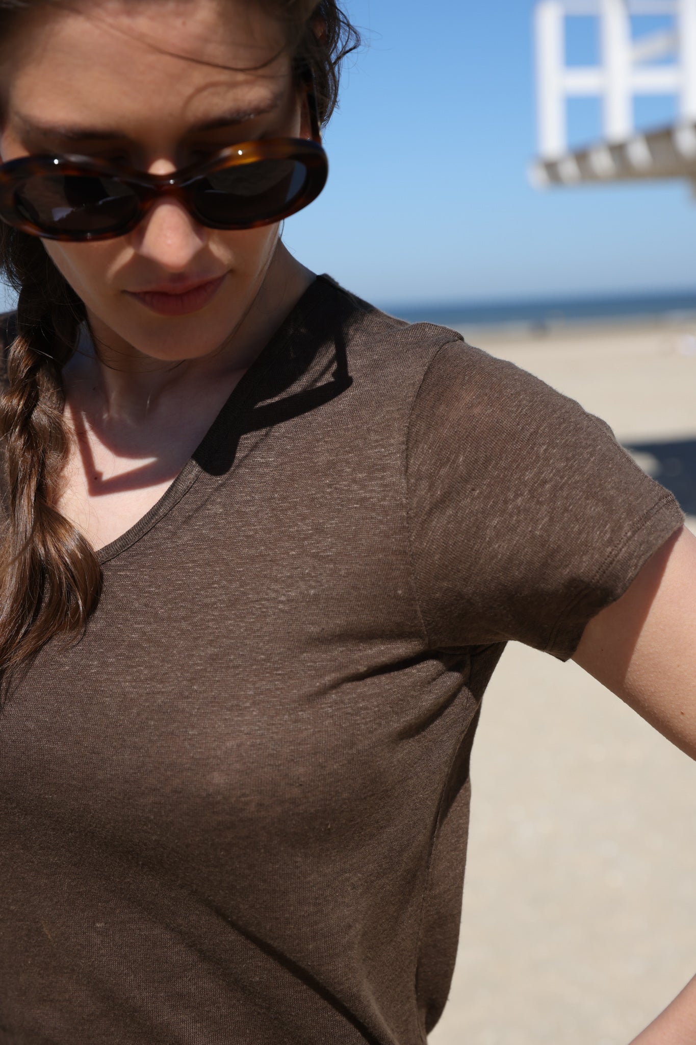 T shirt col en v lin - Marron-T-SHIRT FEMME-Curling-Paris