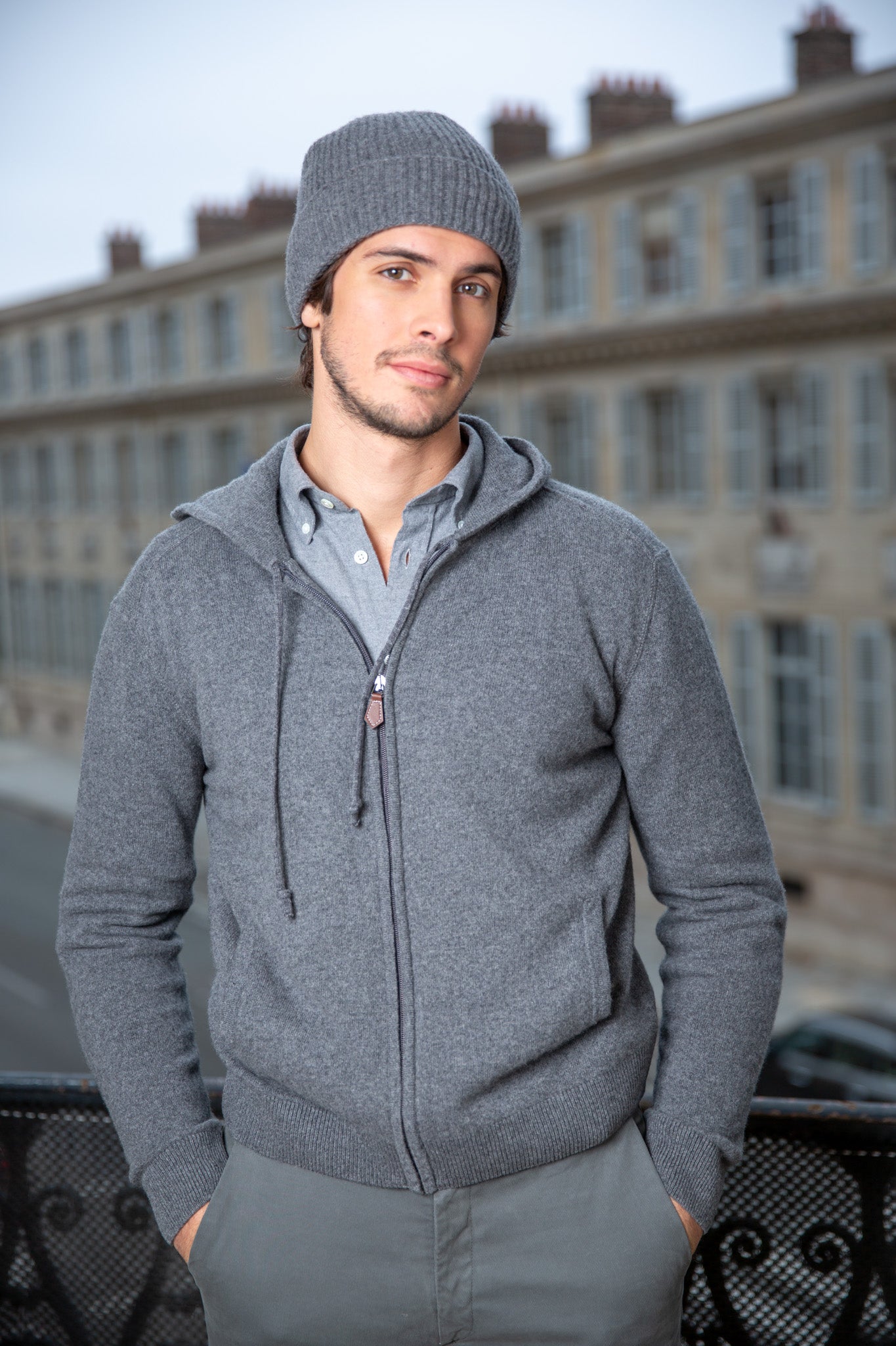 Gilet zippé à capuche en cachemire - Gris-PULL HOMME-Curling-Paris