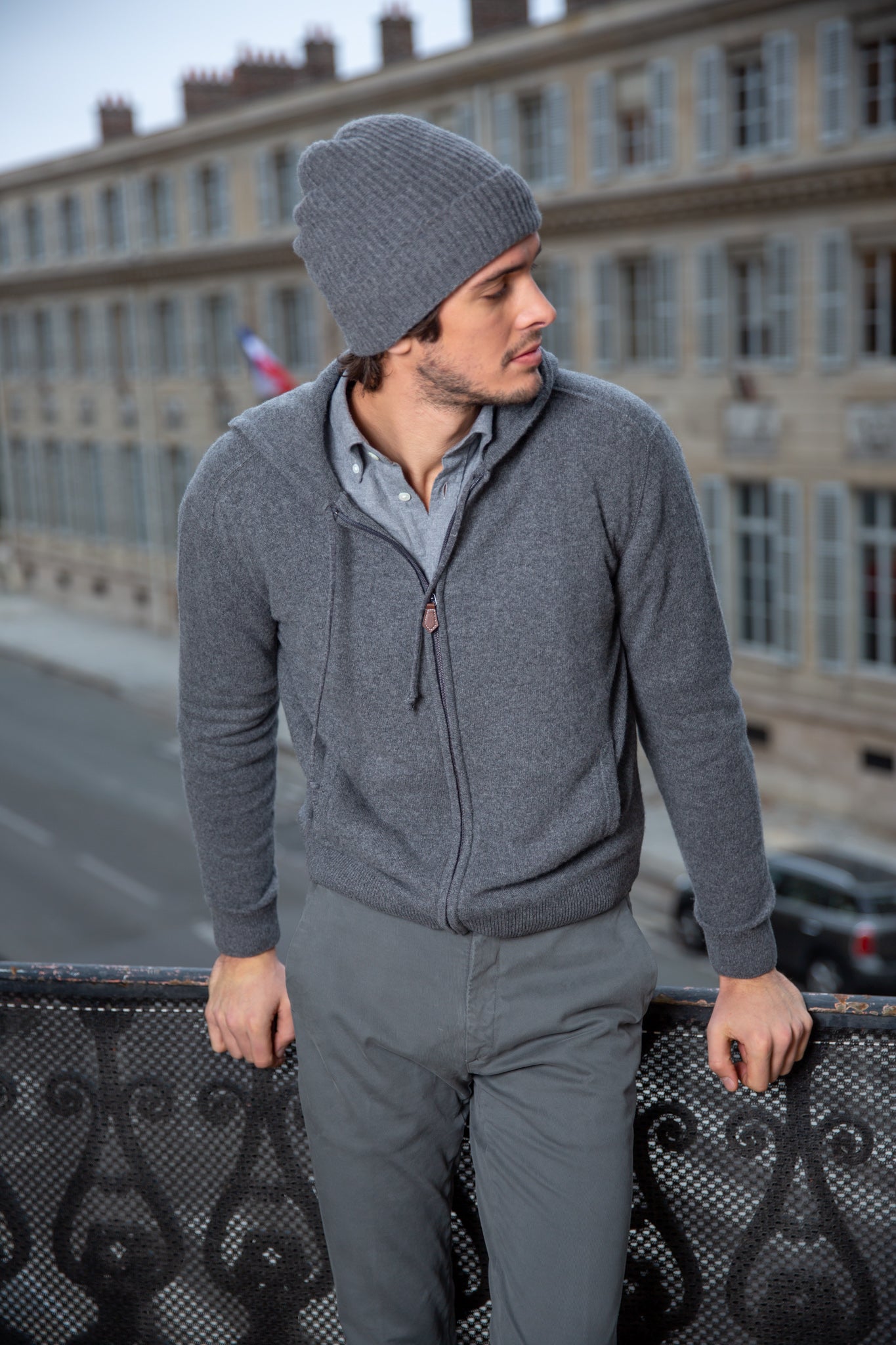 Gilet zippé à capuche en cachemire - Gris-PULL HOMME-Curling-Paris